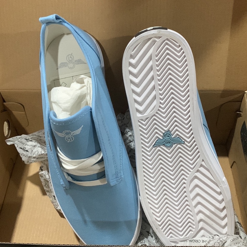 Brand New with box Creative Recreation 
Size 8
Baby Blue

Never worn - Picture 2 of 3